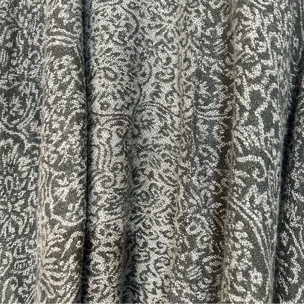 One Size Cozy Fuzzy Soft Cover Cardigan Grey Black Fringe - Picture 2 of 5